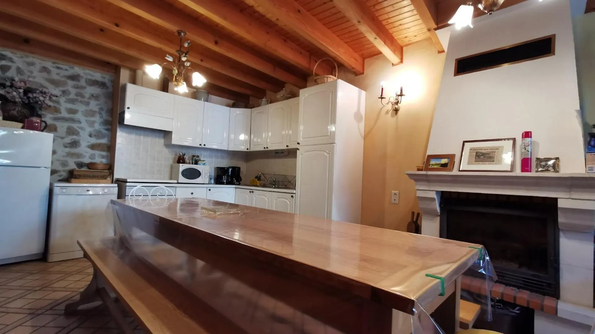 Holiday home Charmant Gite Historique Avec Peche Privee Et Foret, Pres De Brioude Et Blesle - Fr-1-582-352 Lorlanges
